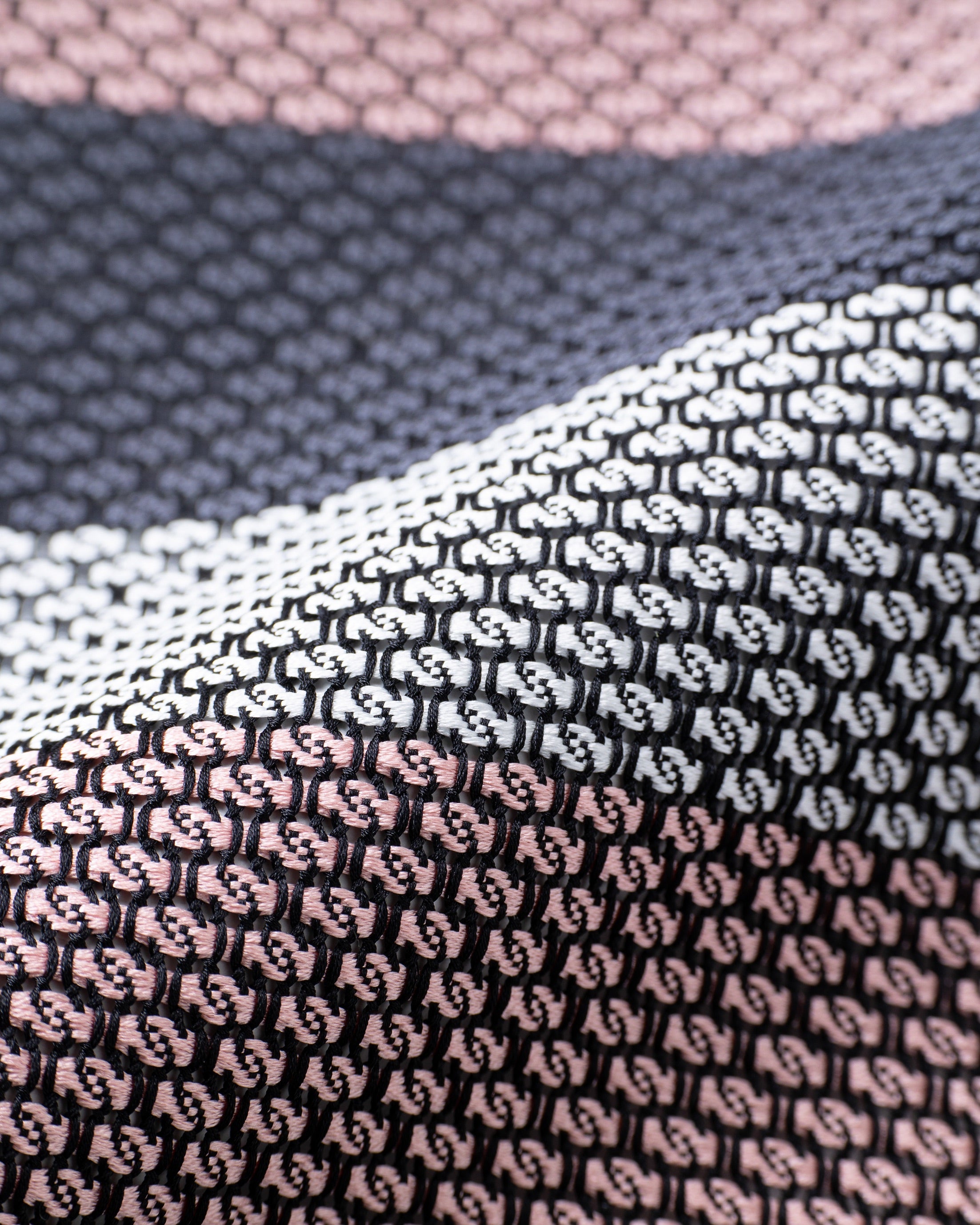 【Executive】エグゼクティブ ガルザタイ(3色) & チーフ ホワイトグレー