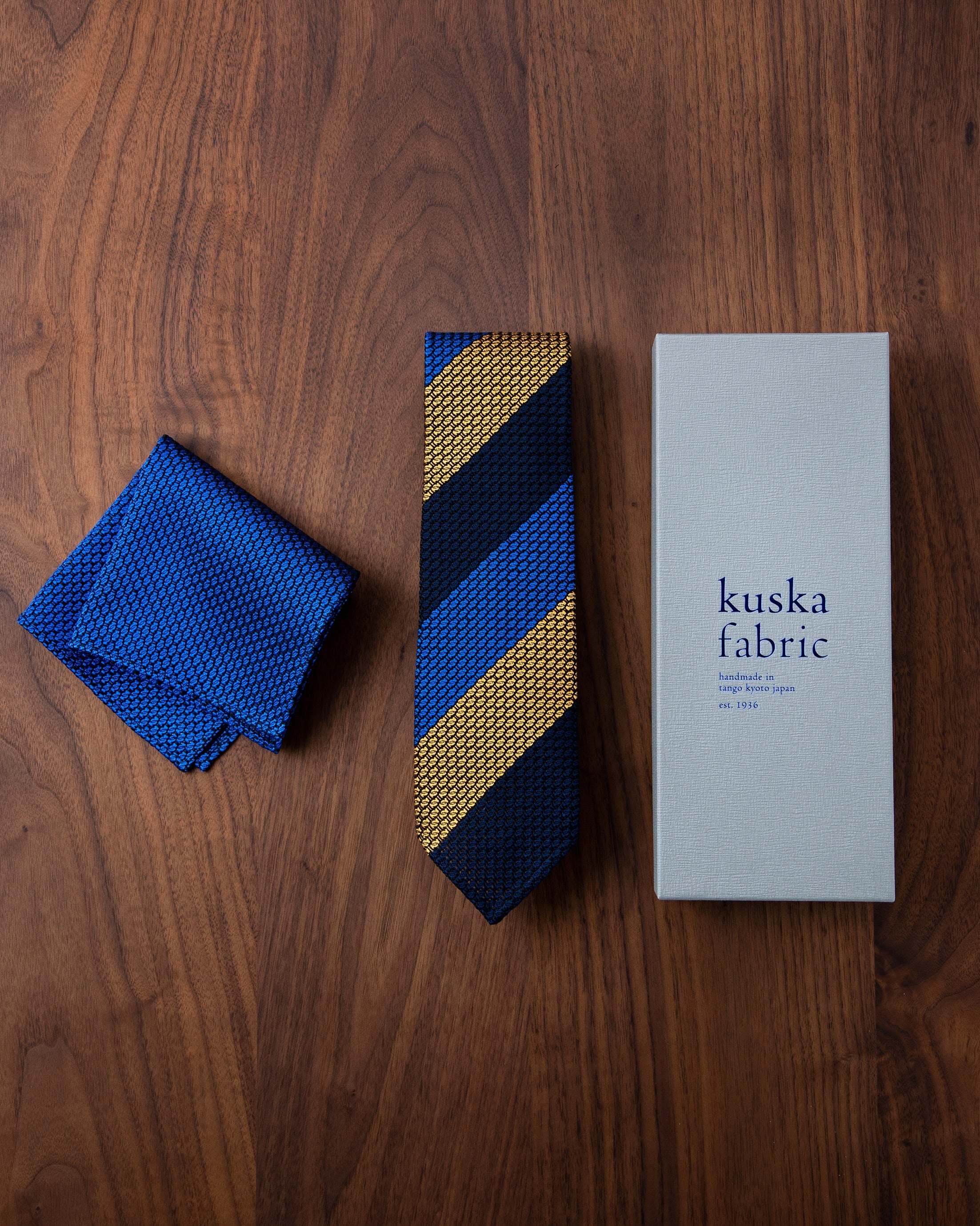 Executive Garza Tie (3 colors) & Pocket Square Tango Blue III
