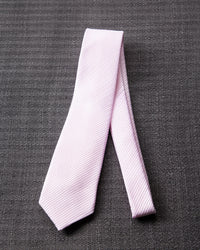 White Frescotie Pink