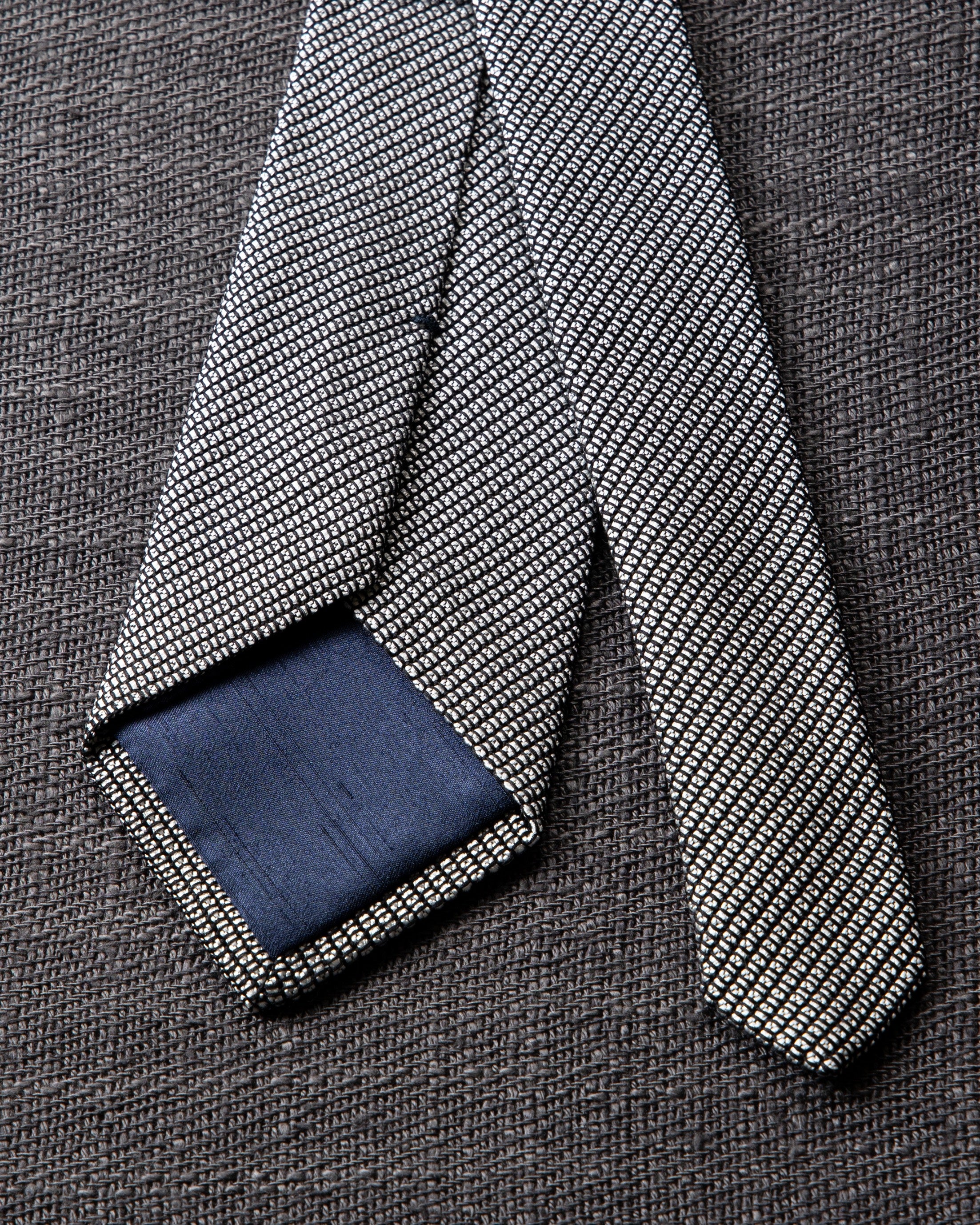 フレスコタイ ホワイトグレー