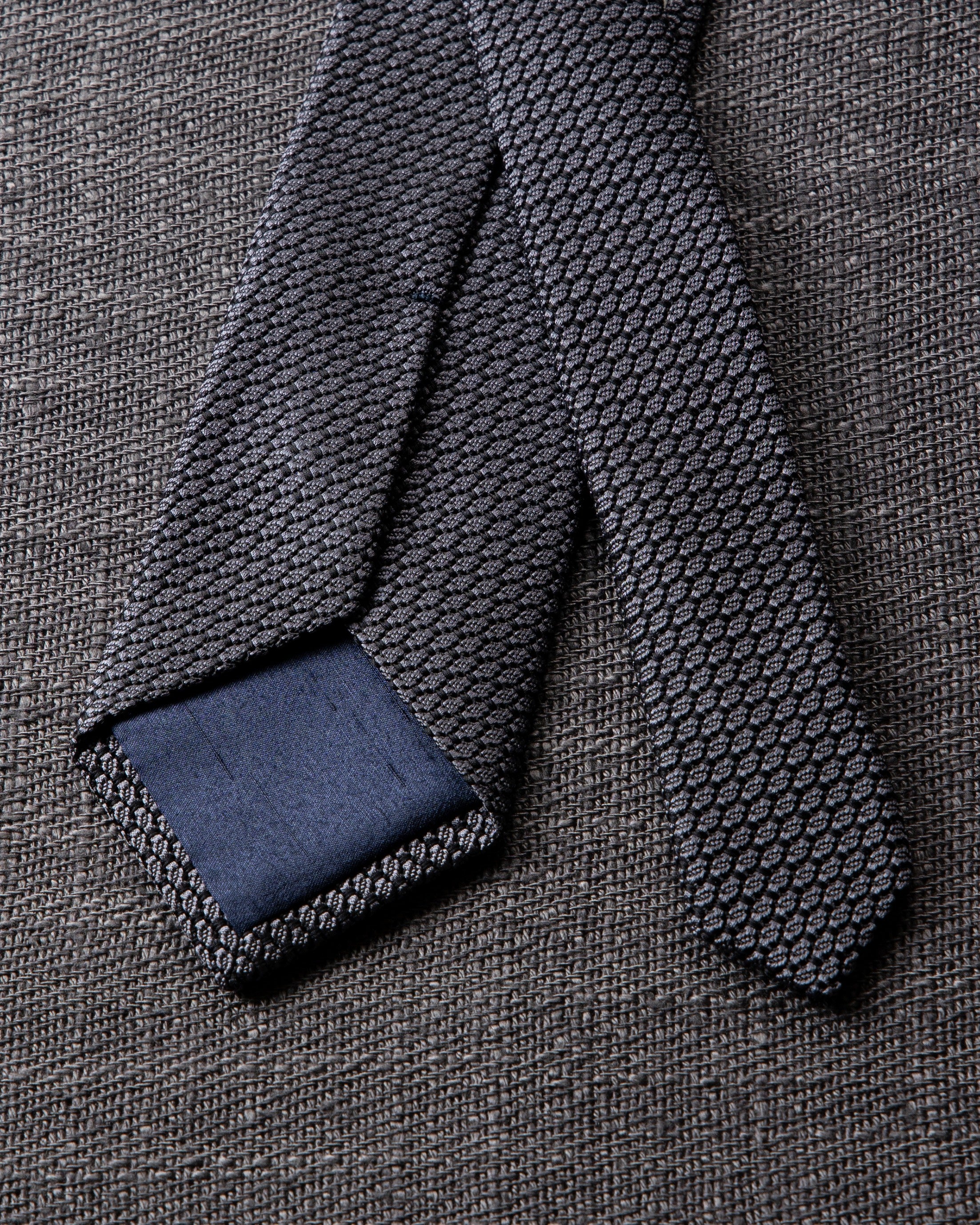 Garza Tie Gray