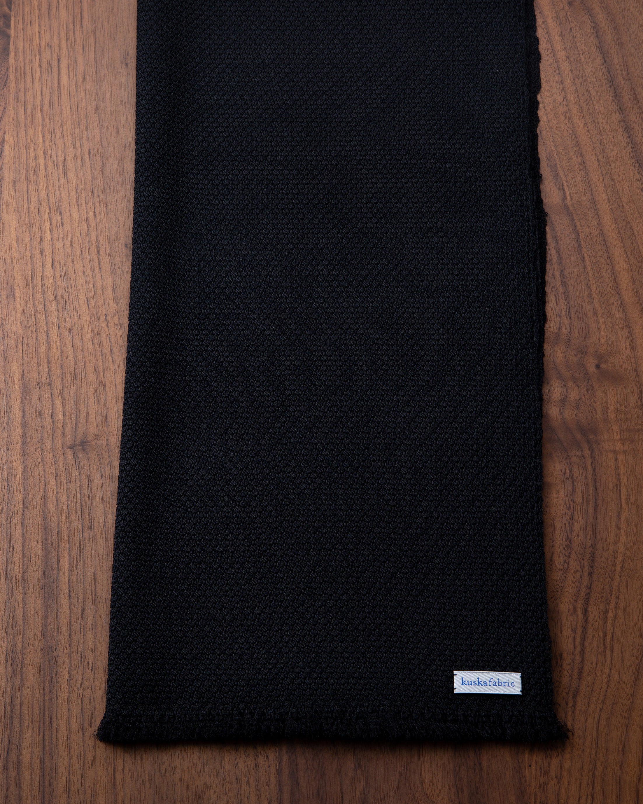 Garza Scarf Black