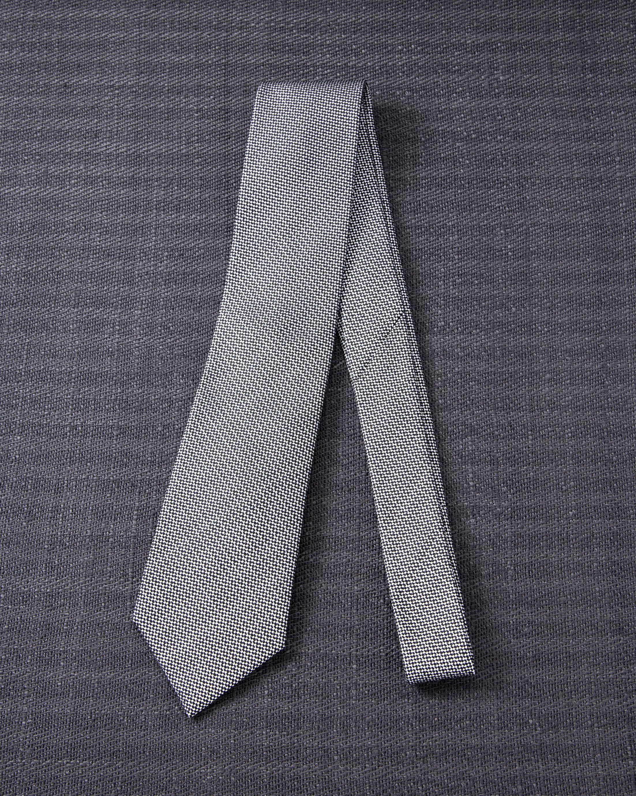 Solid Tie White Gray