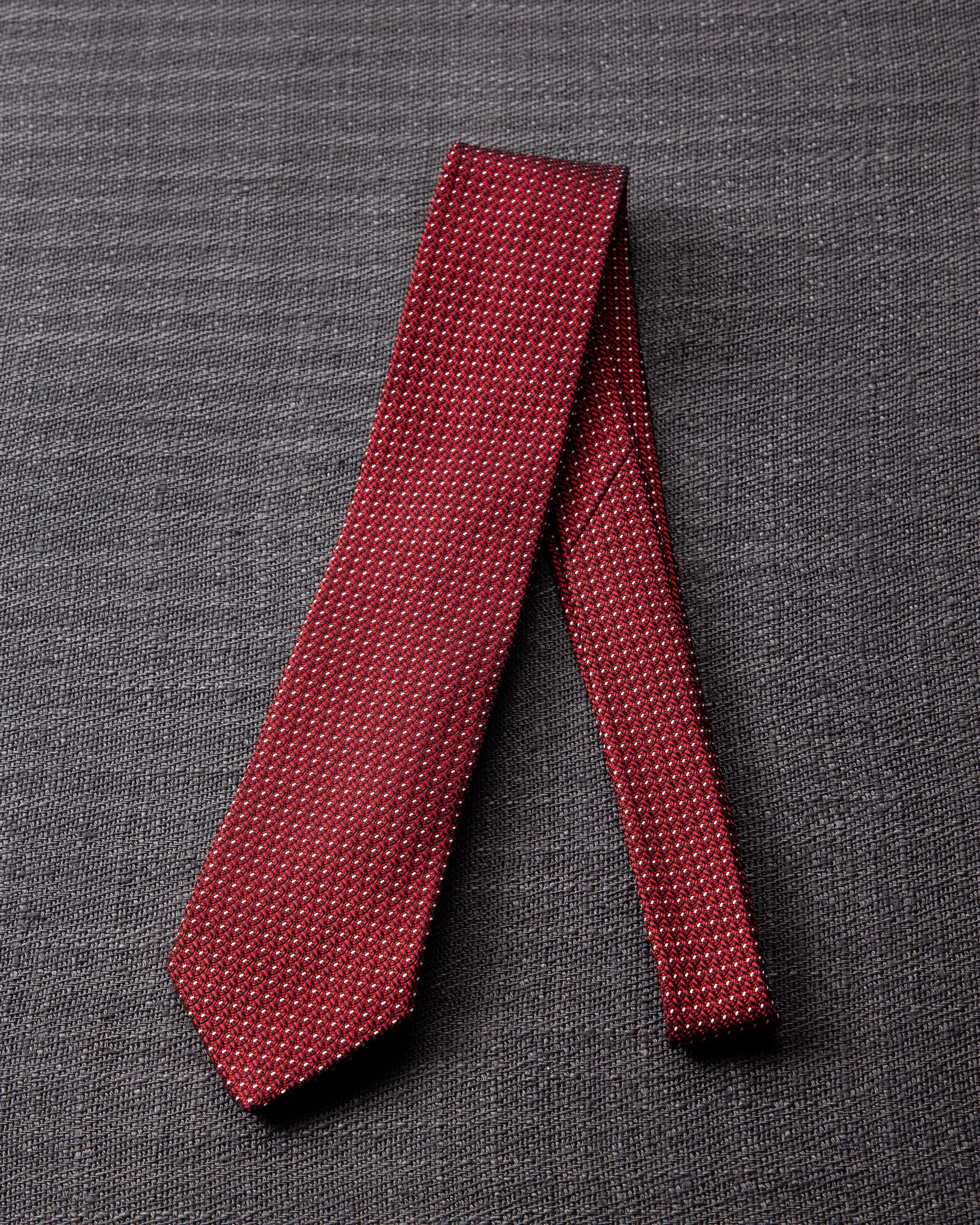 Line Dot Tie Red