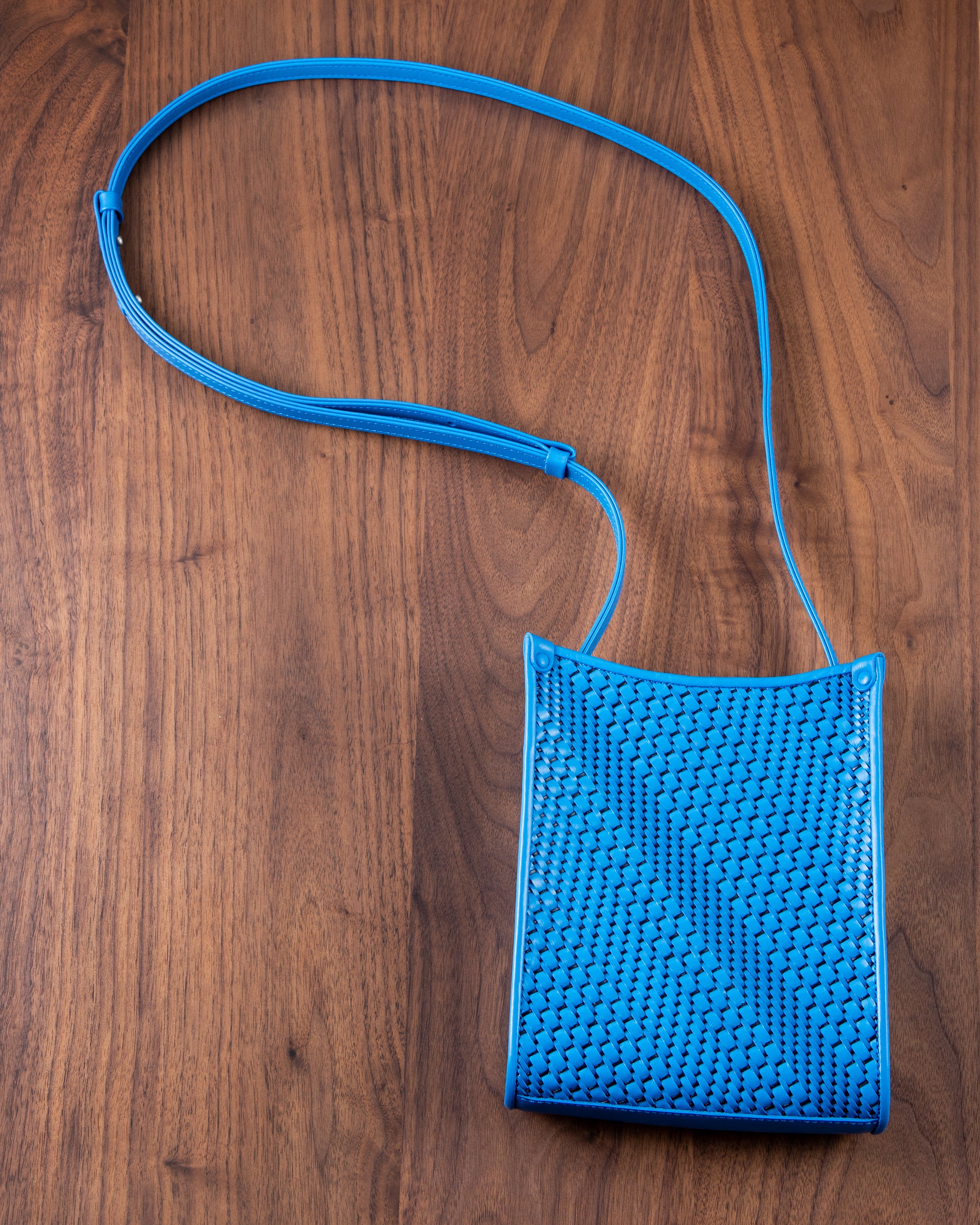 【Leather】ラッティア ミニショルダーバッグ ブルー