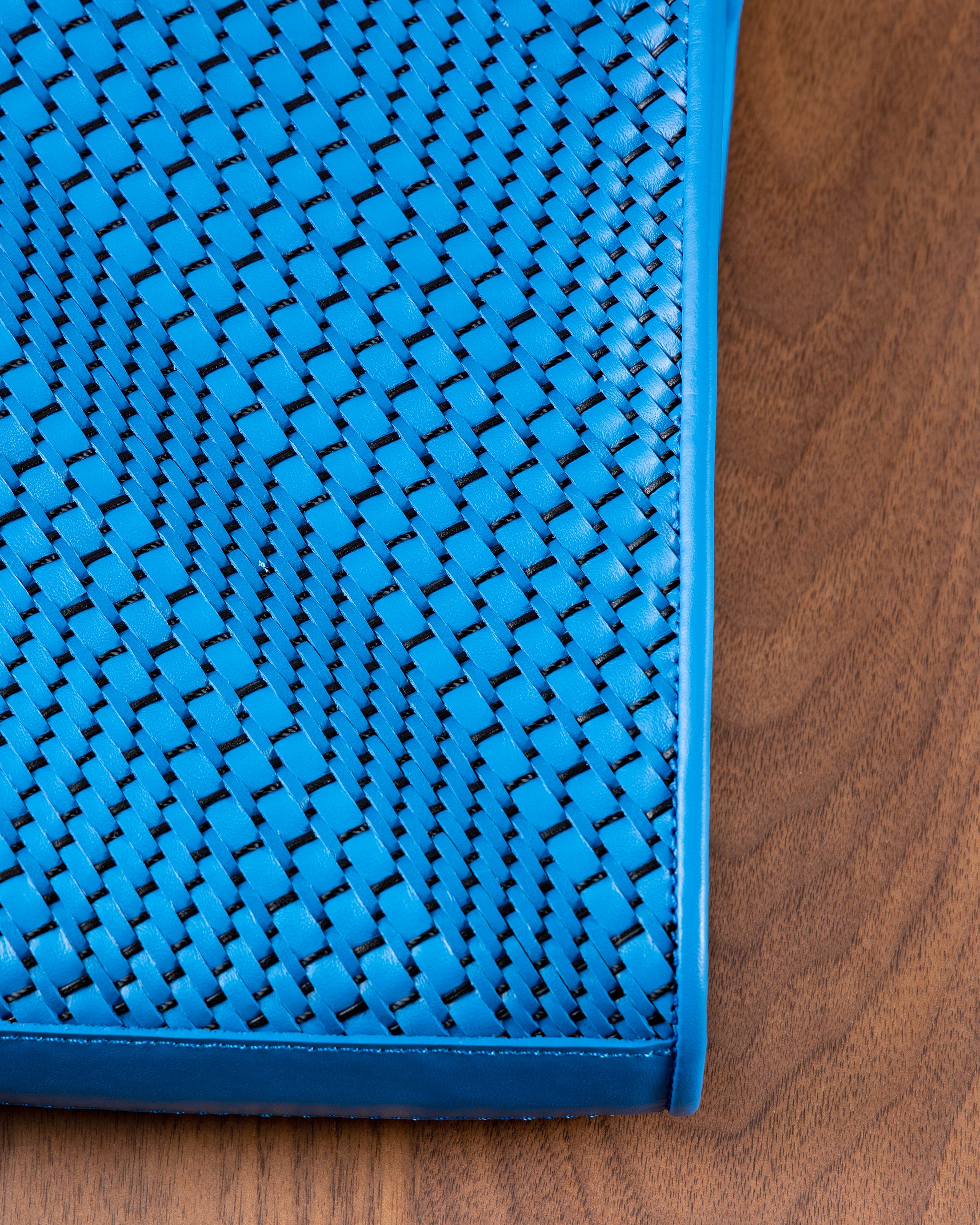 【Leather】ラッティア ミニショルダーバッグ ブルー