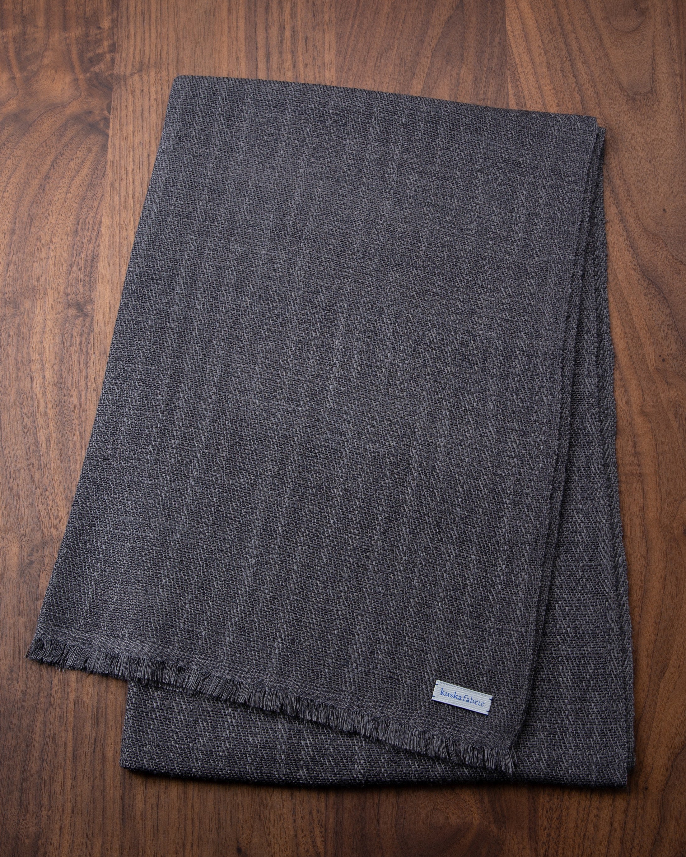 手紡ぎ真綿シルクマフラー グレー