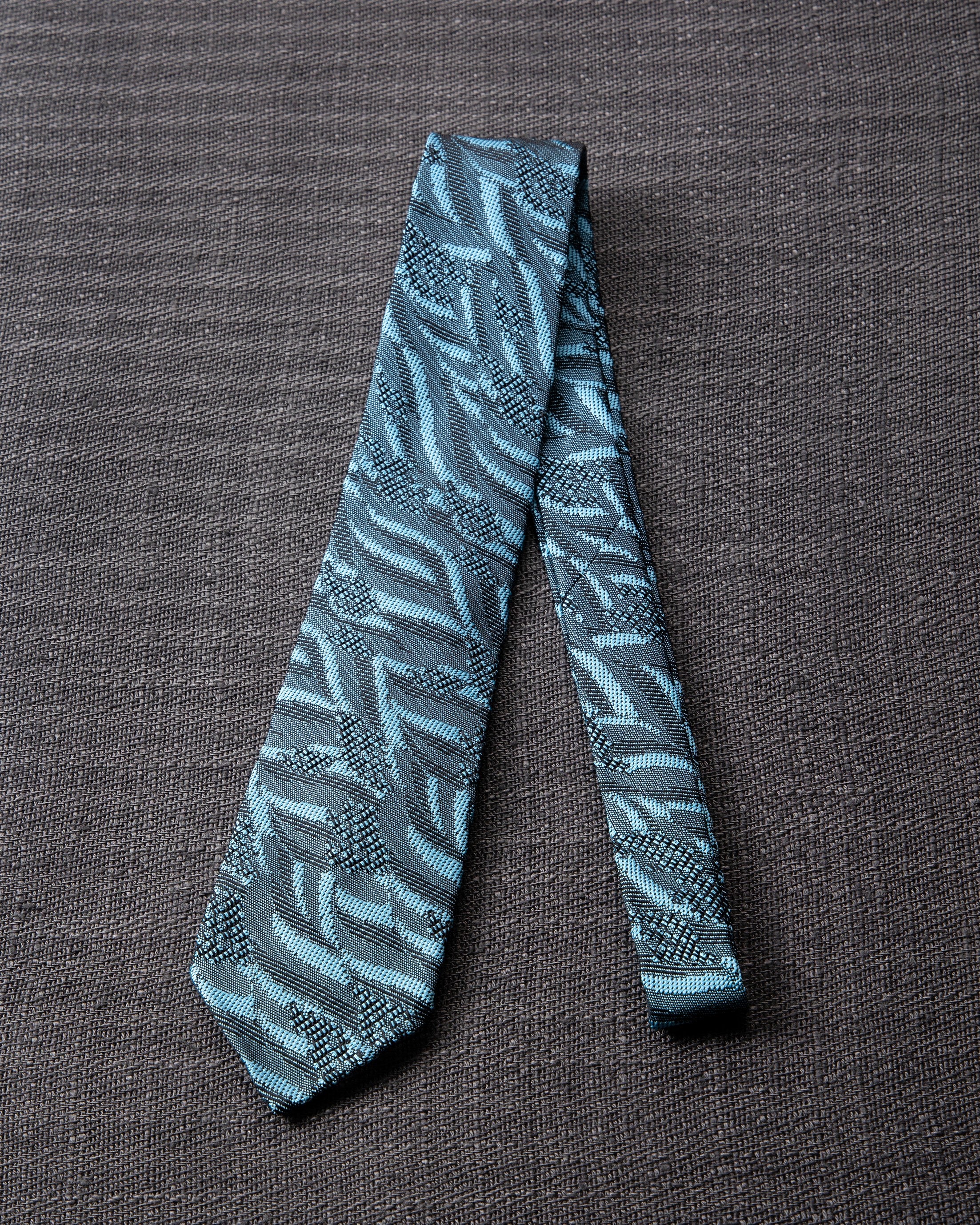 【Art】WAVE HEAD タイ & チーフ サックス