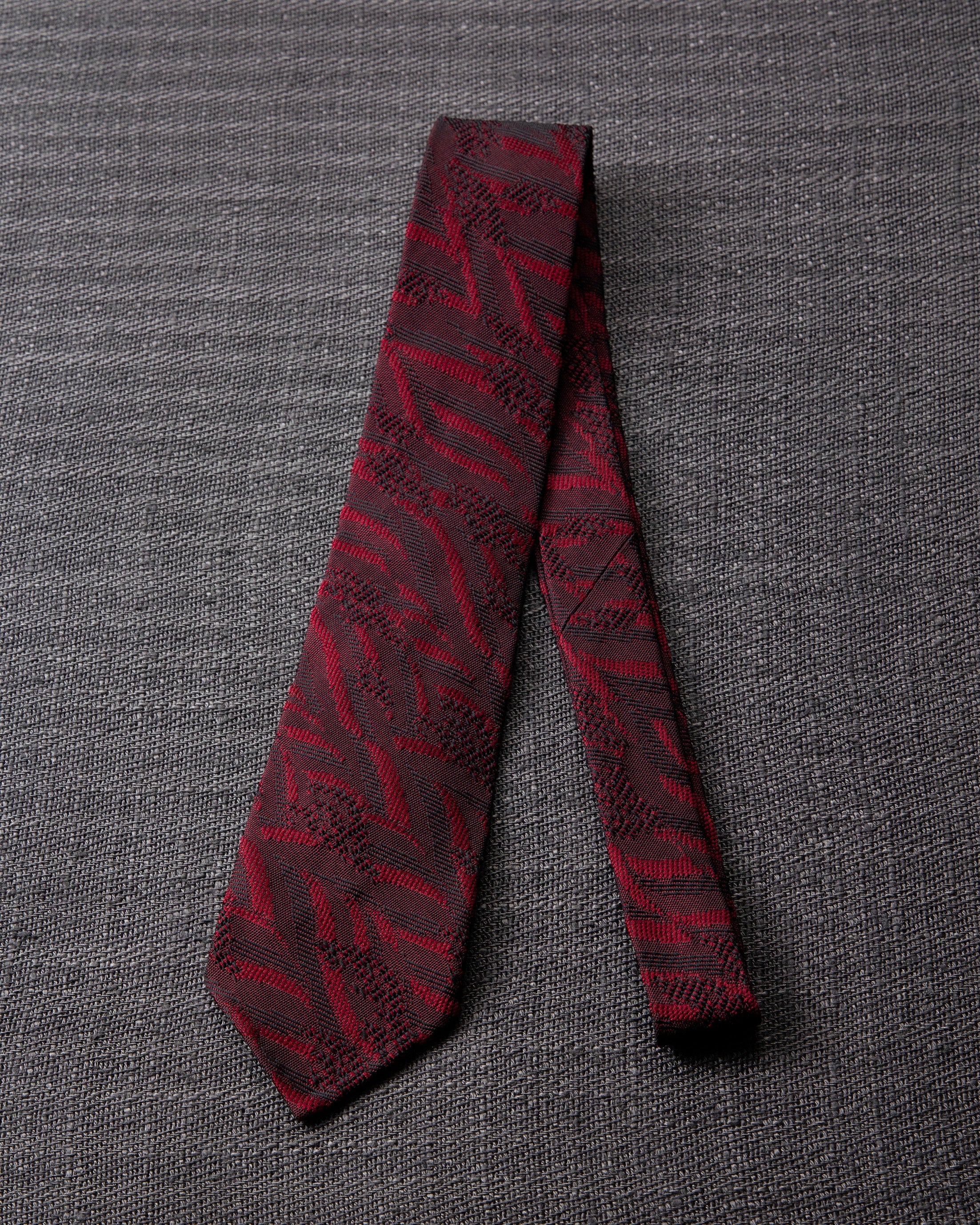 【Art】WAVE HEAD タイ & チーフ ワイン