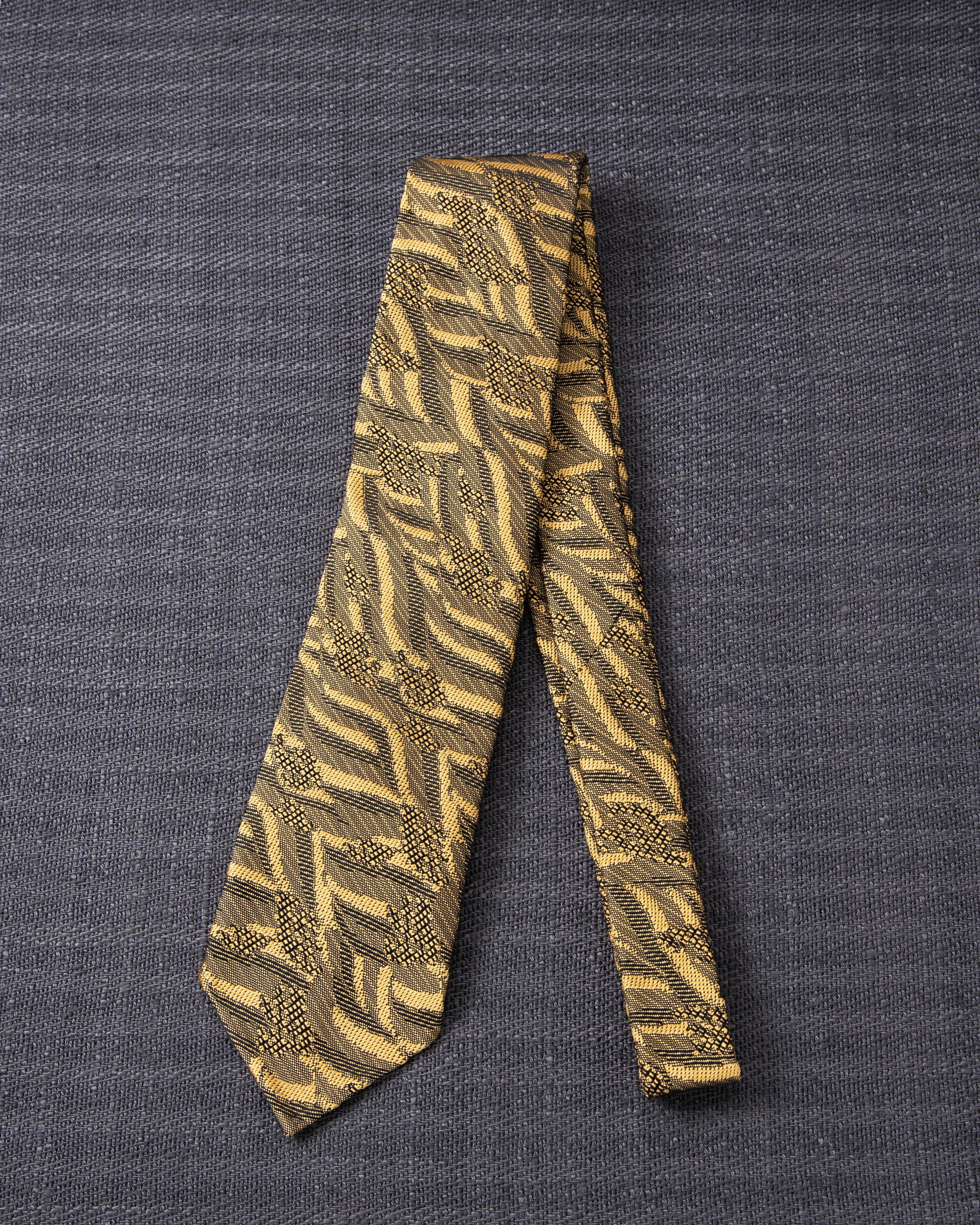 【Art】WAVE HEAD タイ & チーフ イエロー