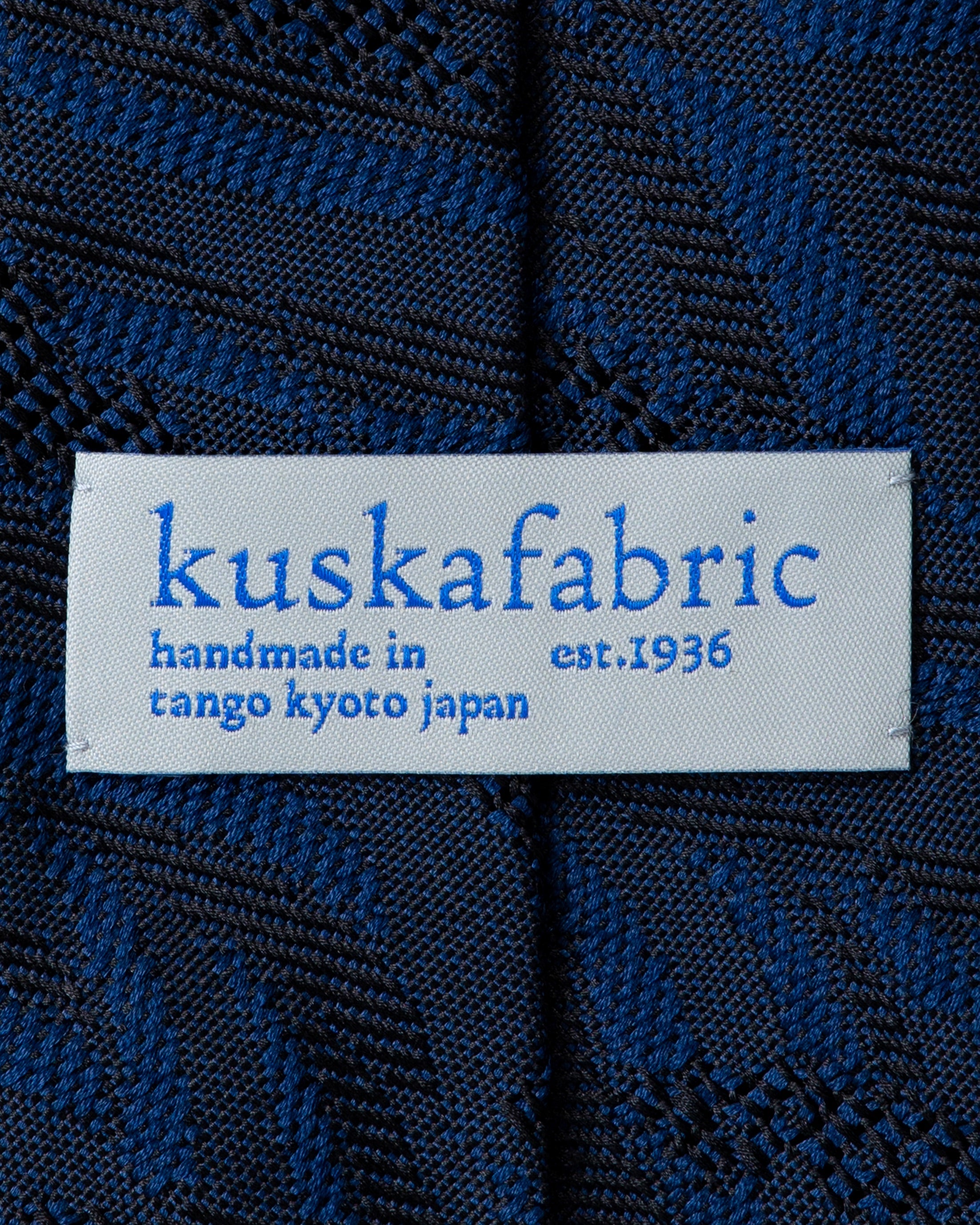 【Art】WAVE HEAD タイ & チーフ ダークネイビー