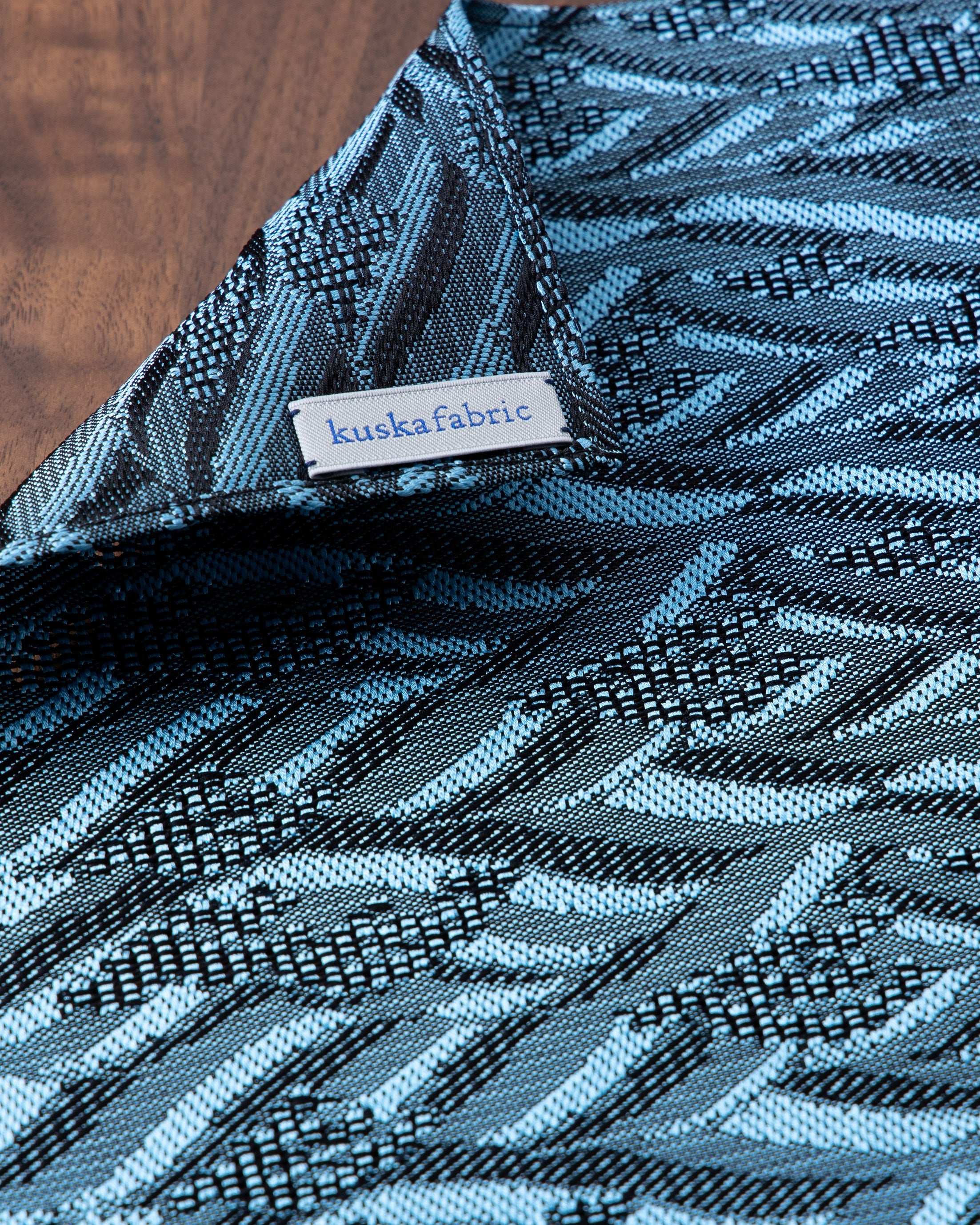 【Art】WAVE HEAD タイ & チーフ サックス