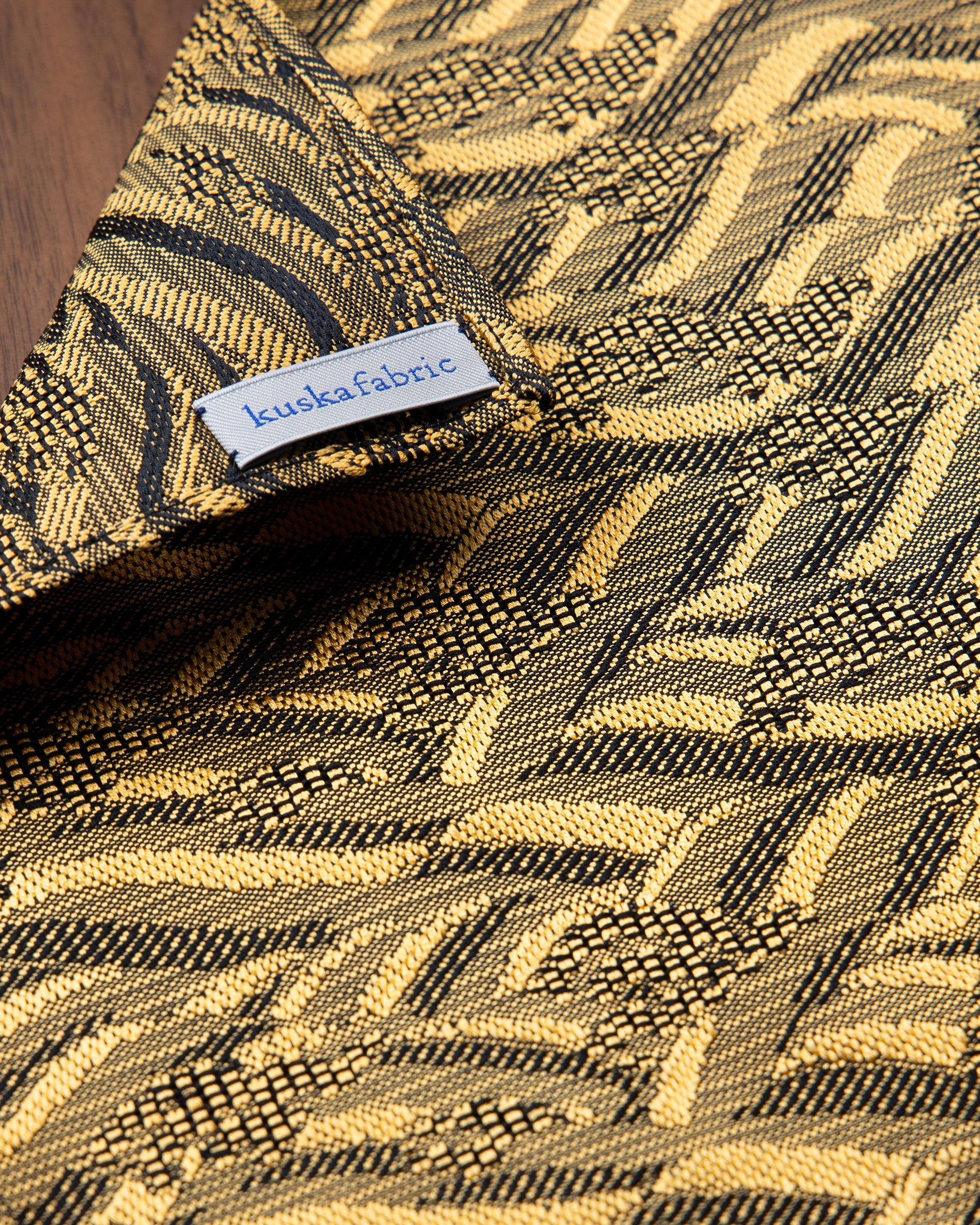 【Art】WAVE HEAD タイ & チーフ イエロー