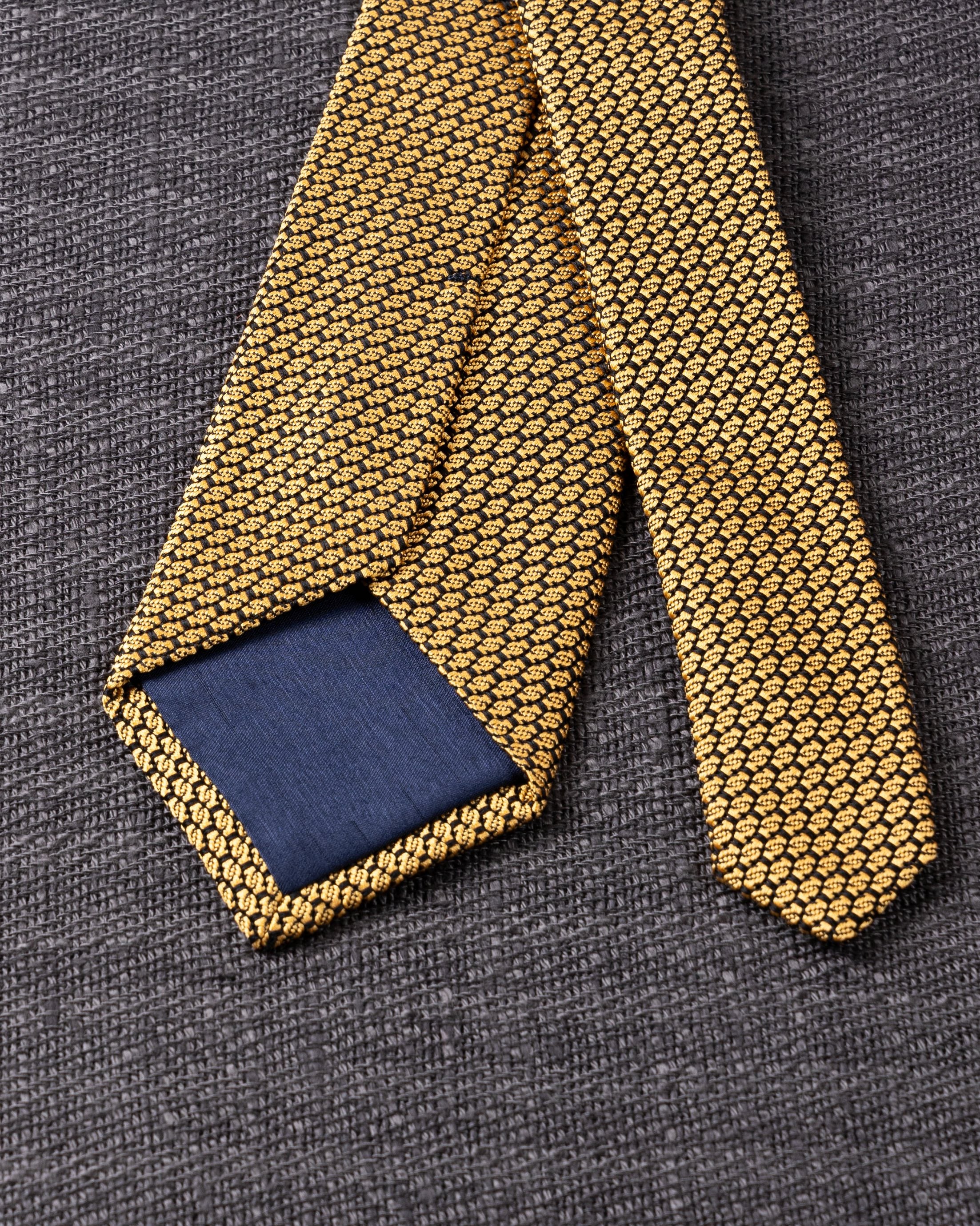 Garza Tie White Gray