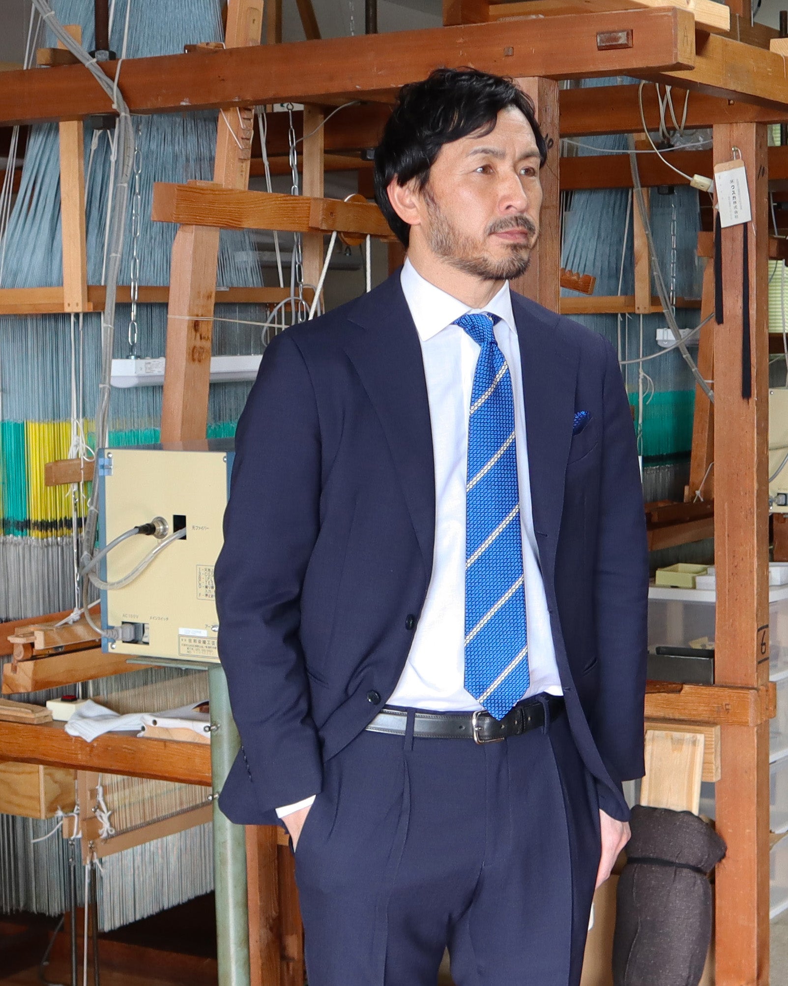 ブルガリ薄いピンク クラウン柄 ネクタイ新品未使用　新品未使用 楽天市場】ブルガリ ネクタイ（カラーグレー）（バッグ・小物