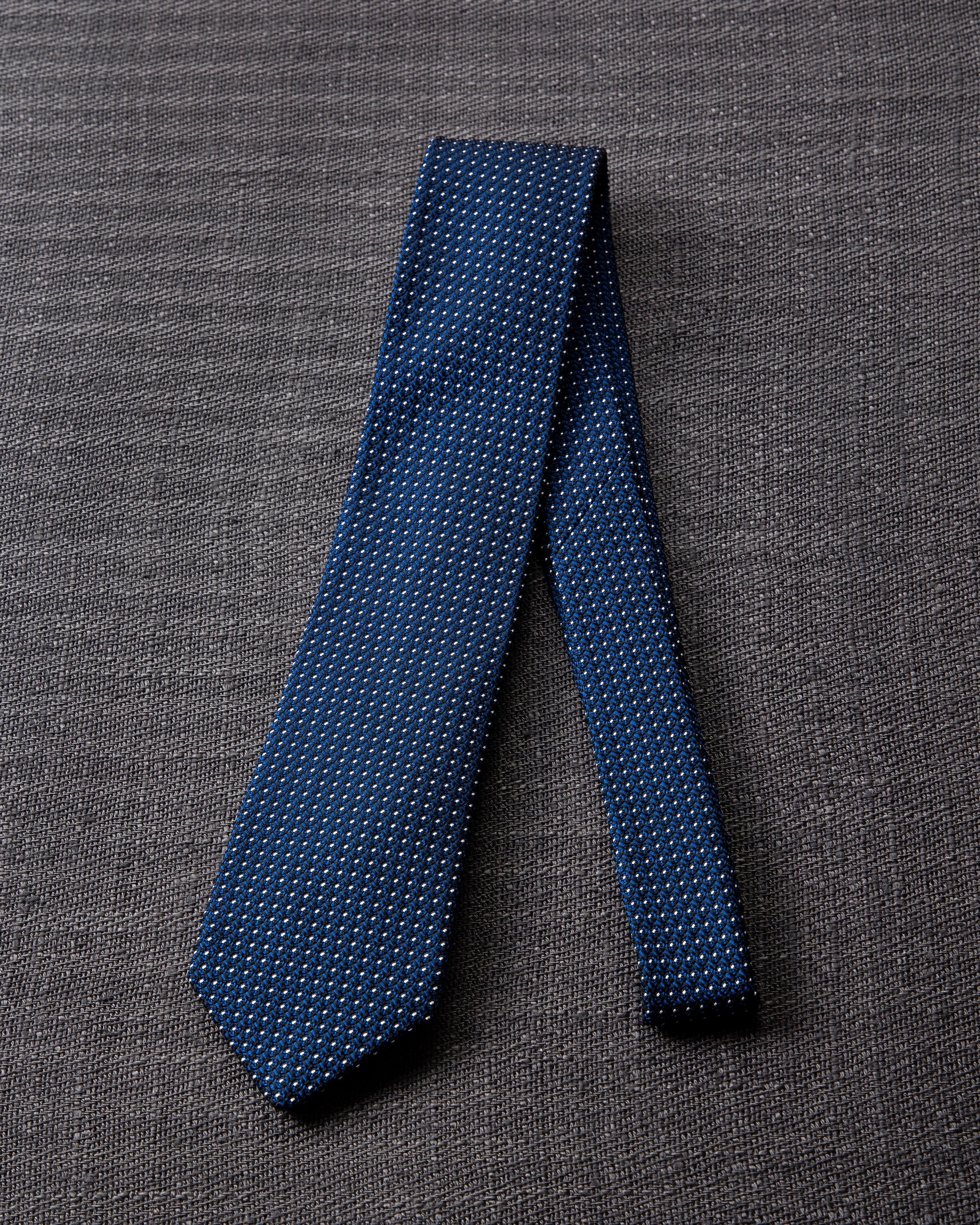 ラインドットタイ ネイビー